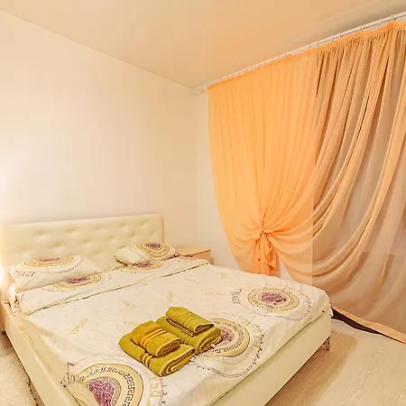 Apartment Studio On Rishelyevskaya